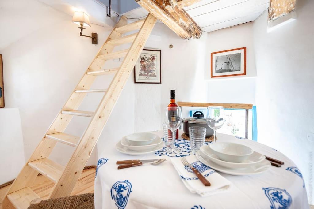 Cozy Windmill Close To The Beach Луриня Екстериор снимка